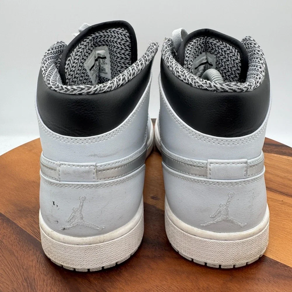 Air Jordan 1 Retro Mid Shoe Mens Size 13 Platinum Athletic Sneakers 554724-032